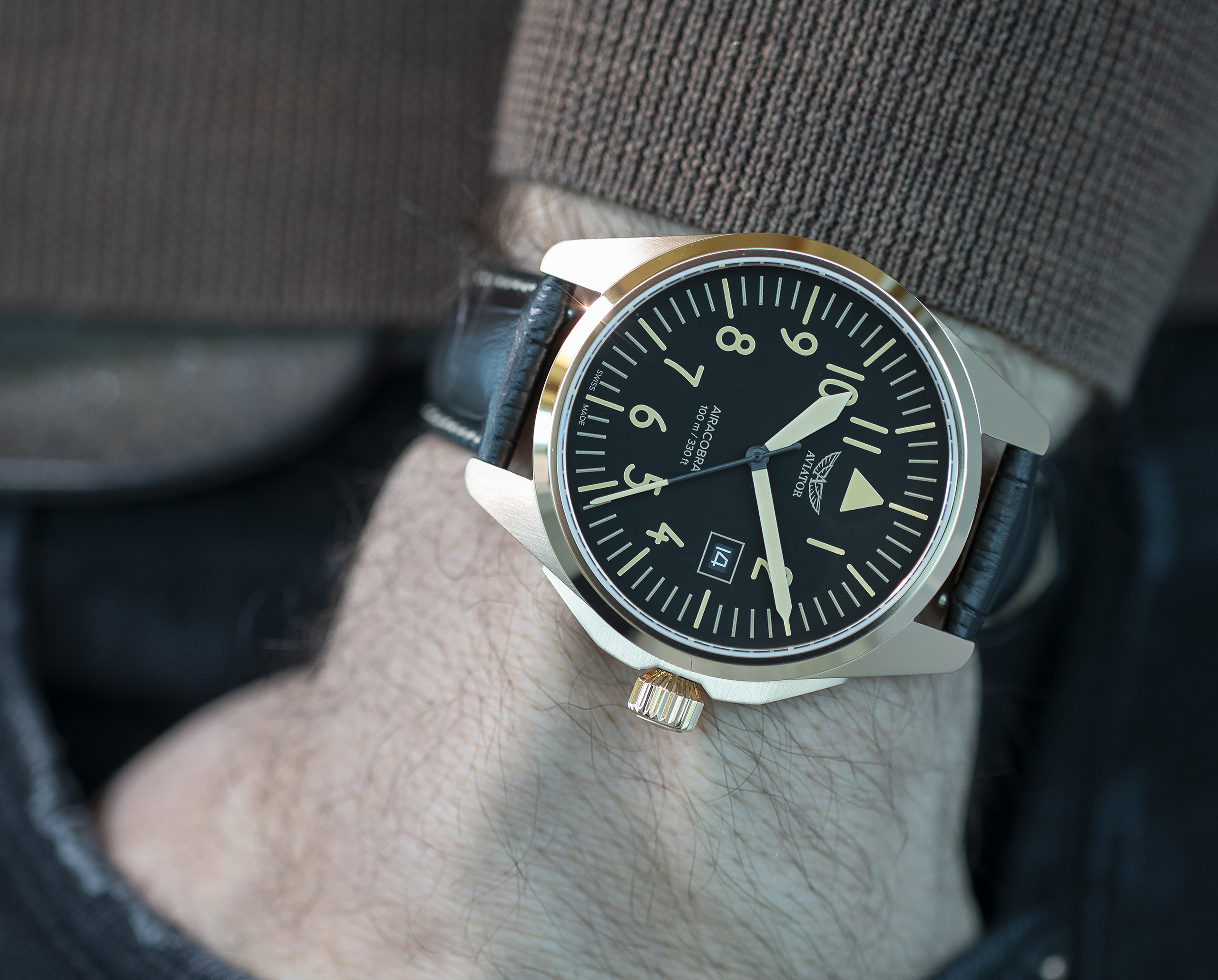 Чаcы кварцевые AVIATOR AIRACOBRA TYPE A V.1.38.2.316.4 мужские